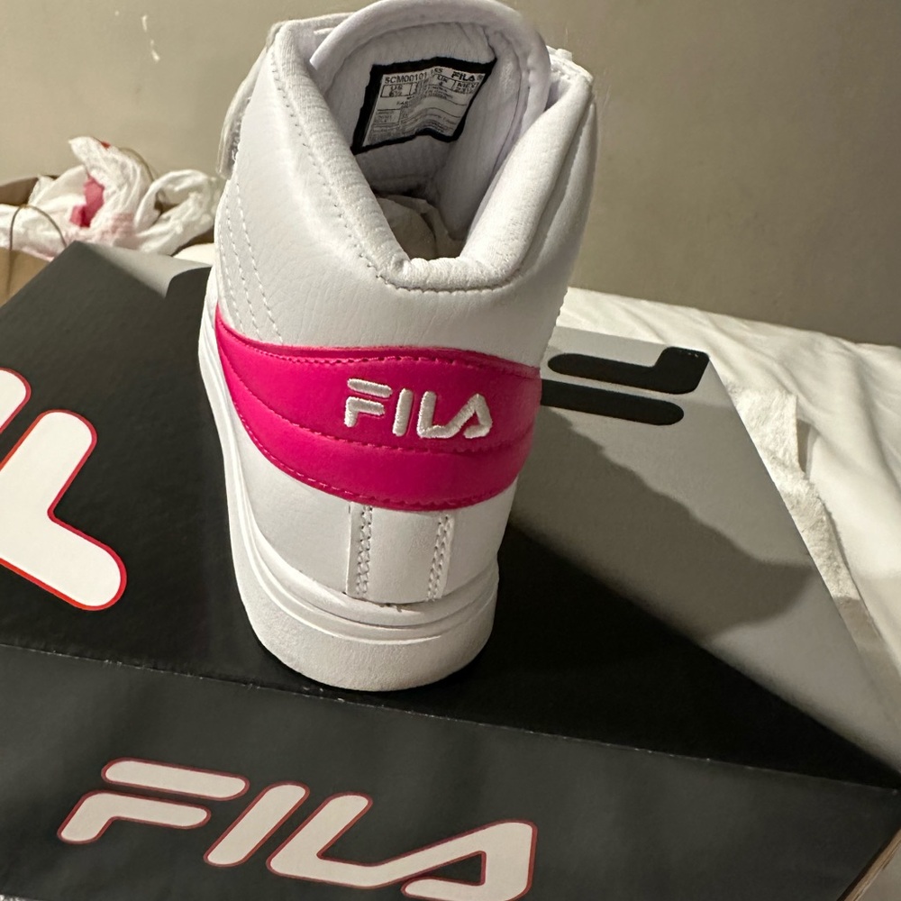 Fila White and Pink Sneakers
